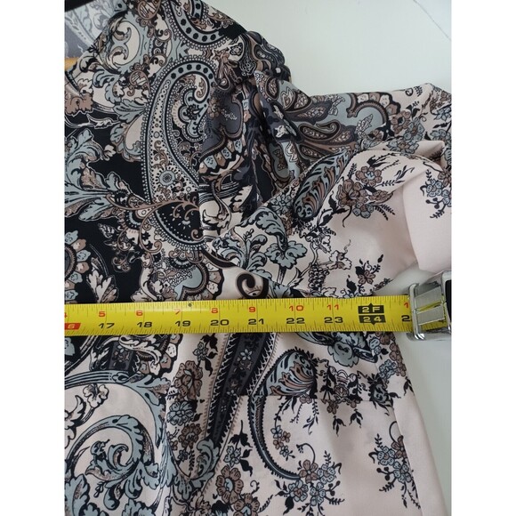Floral Geometric Lightweight Long Sleeved Tunic 100% Polyester Blouse Womens 2X - Picture 3 of 6